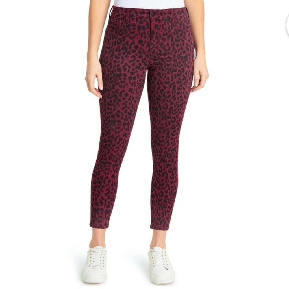 Social Standard Sanctuary  Mid-Rise Cheeta Ankle Skinny Jean